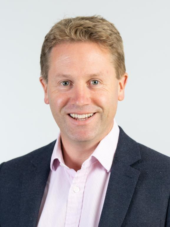Mr Tim Foster